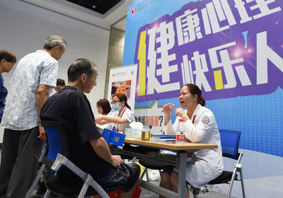 杭州老年生活博览会 聚焦健康生活，品质养老，健康咨询成亮点